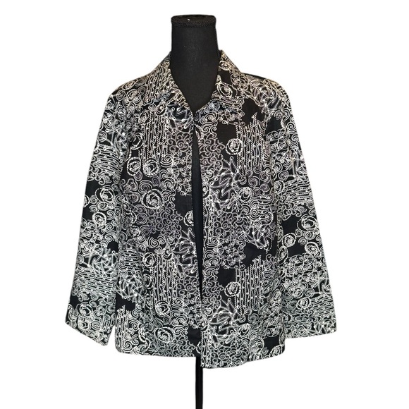 CJ Banks Women’s Black & White Floral Abstract Jacket Size 1X Artsy Travel A418 - Picture 1 of 9